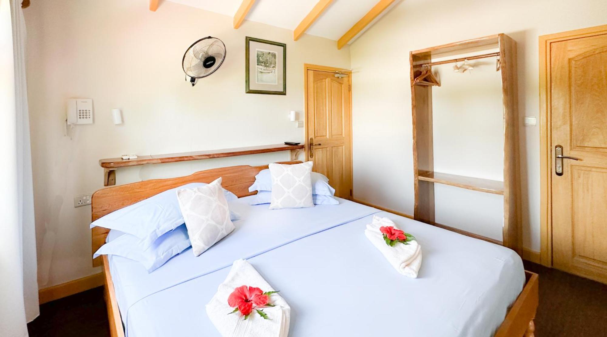 Bwaver Cottage ลาดิก ภายนอก รูปภาพ