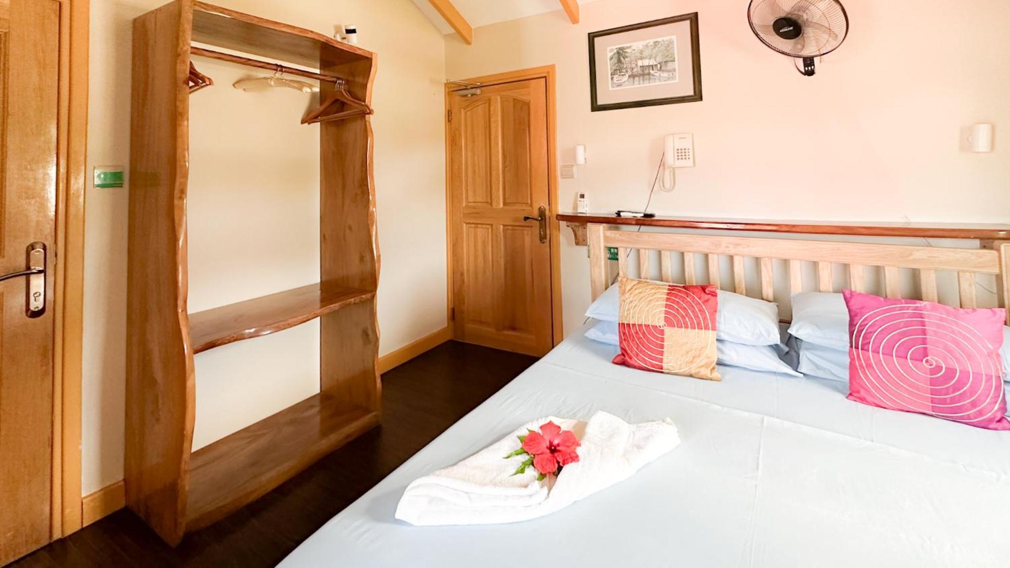 Bwaver Cottage ลาดิก ภายนอก รูปภาพ