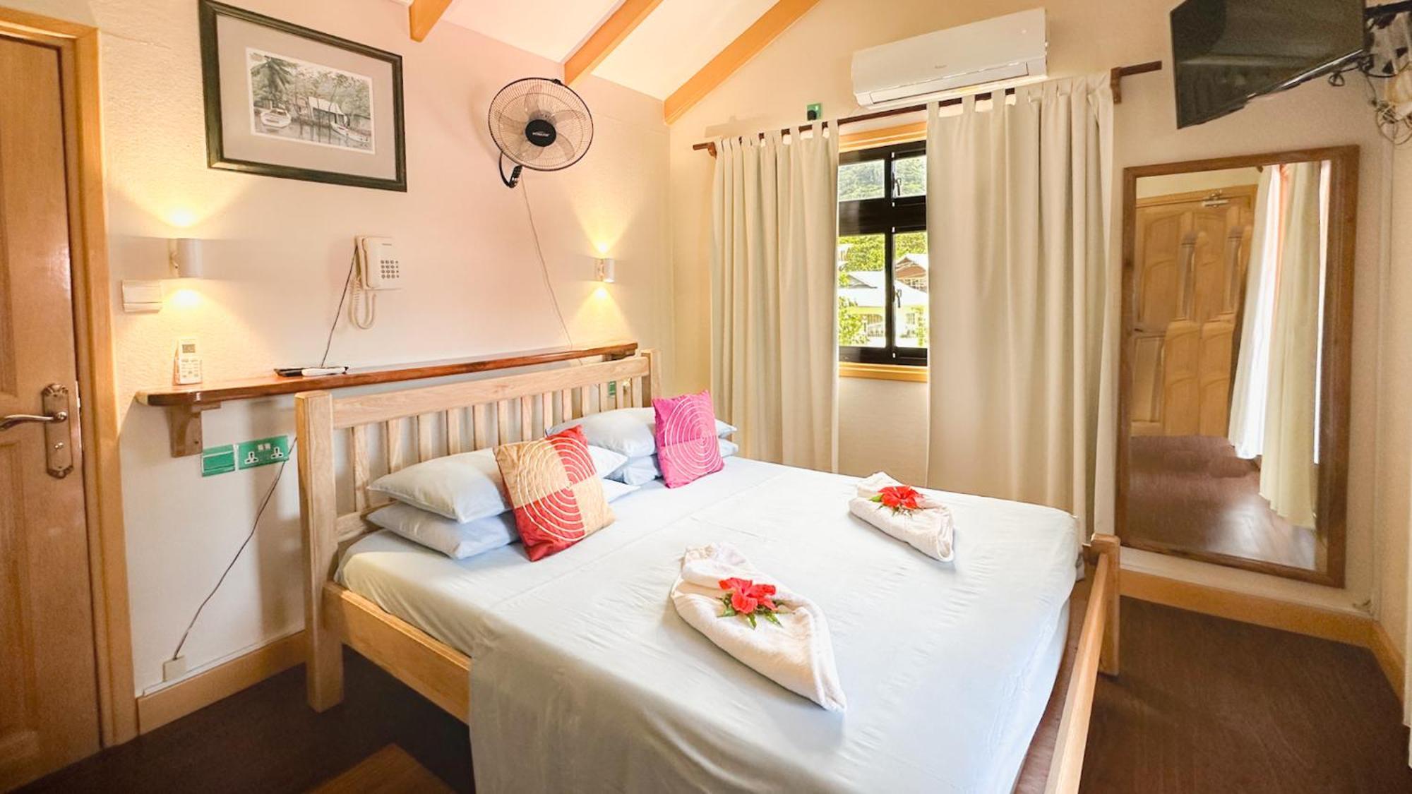 Bwaver Cottage ลาดิก ภายนอก รูปภาพ