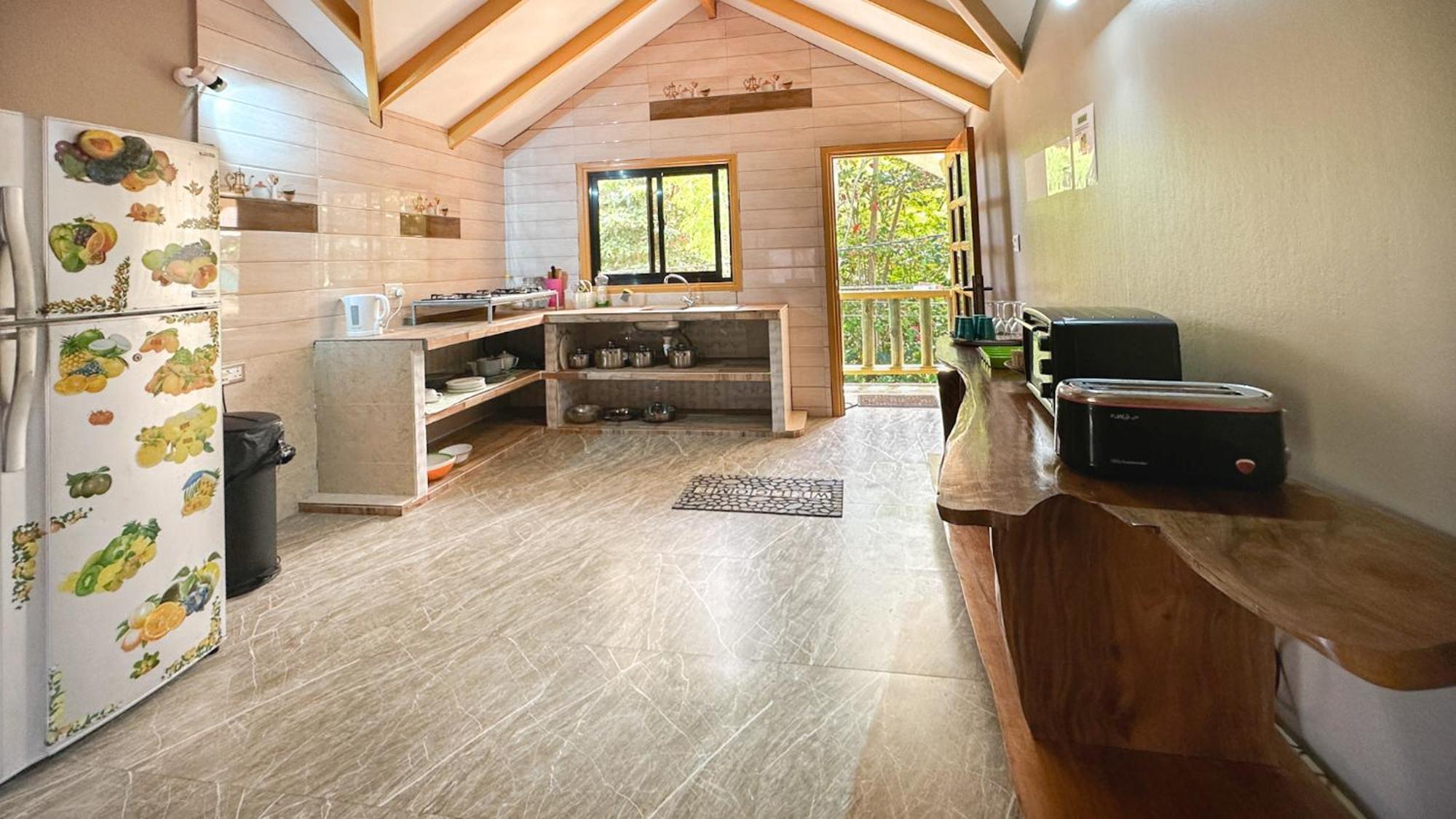 Bwaver Cottage ลาดิก ภายนอก รูปภาพ