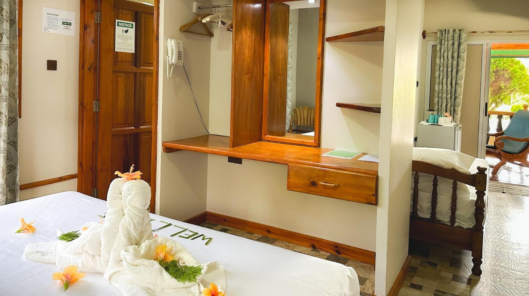 Bwaver Cottage ลาดิก ภายนอก รูปภาพ